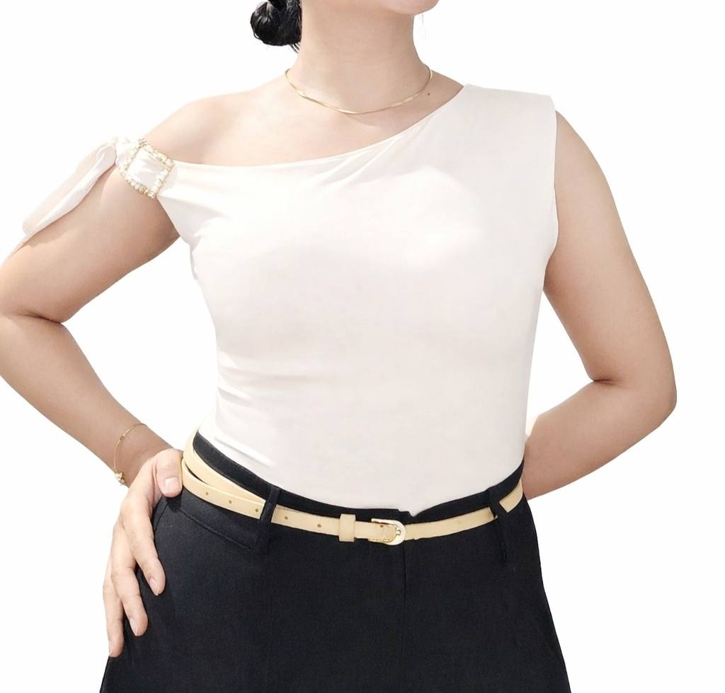 Blusa asimétrica elegante